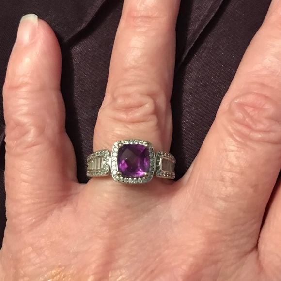 Ladies Amethyst ring - Picture 4 of 4
